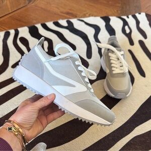 DV by Dolce Vita Bynx Bossy Shoes/Sneakers Size 7 Casual Athletic Gray White